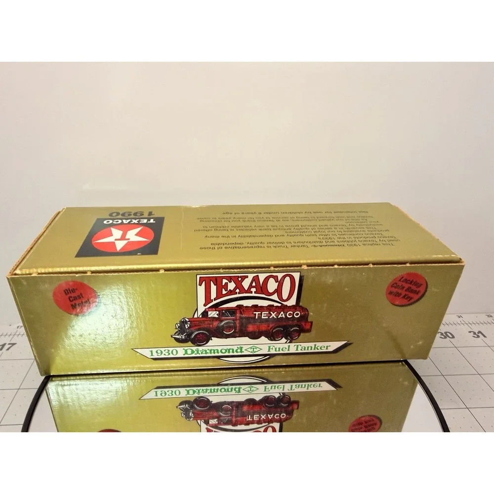 Vintage 1990 ERTL Texaco 1930 Diamond T Fuel Tanker Diecast Coin Bank
